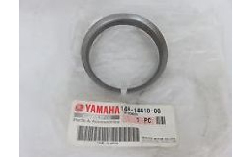 Кольцо уплотнительное выхлопной трубы оригинал Yamaha YZF-R1, Ring, Stopper 14B-14618-00-00