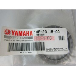 Шайба дистанционная оригинал Yamaha YZX 750, GUIDE COVER UPPER 1UF-23115-00-00