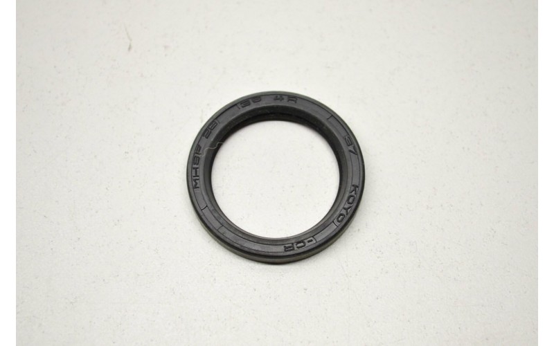 Сальник 28x36x4 оригинал Yamaha Majesty 250, OIL SEAL 93101-28139-00 (93102-28329-00)