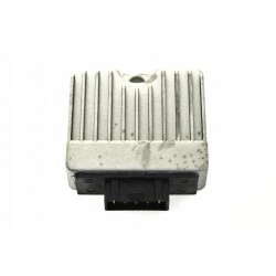 Реле-регулятор Power Force для scooter Aprilia, Derbi, Piaggio, Vespa, Suzuki 50 - 100 4t Voltage Regulator PF246030015 (969382, AP8224370, 639751, 641788, 02602800, 32800-02E10, 32800-02E00, 9693825)